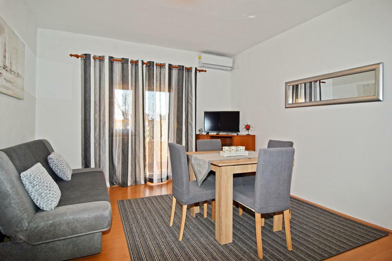 Apartman Nina Daire Zadar Dış mekan fotoğraf